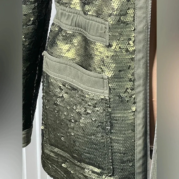 Express Green Sequin Parka With Fur Lining ✨ size Small‎ - Picture 9 of 13